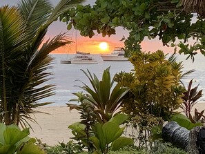 Yacht, Nature, Outdoors, Sky, Vegetation
