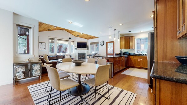 Flooring, Hardwood, Chair, Furniture, Floor