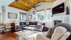 Furniture, Table, Living Room, Indoors, Room