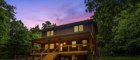 Moose Lodge is a Berkeley Springs premiere 5 STAR cabin retreat!