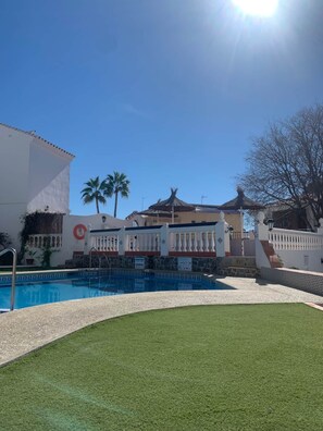 Pool - Gotonerja (2)