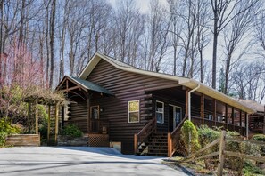 Sugar Cabin in the winter