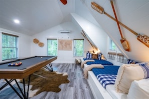 Spielezimmer