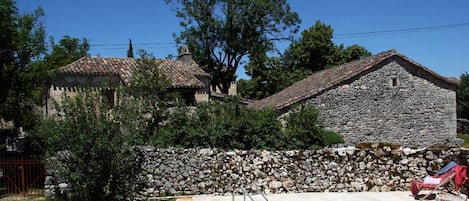 Location gite Lot Quercy La tuile à Loups Les gîtes du Mas d'Aspech