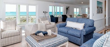 Expansive great room with epic ocean views; seats 30!