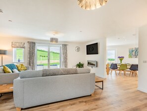 Living area | Gorwelon, Aberaeron