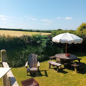 In the hut garden