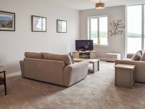 Living area | Gleaner Lea Apartment, Campbeltown