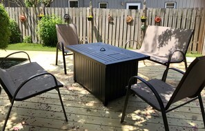 屋外ダイニングエリア