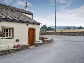 Semi-detached cottage is set on the owner’s working farm | Far Barsey Cottage, Barkisland, near Halifax