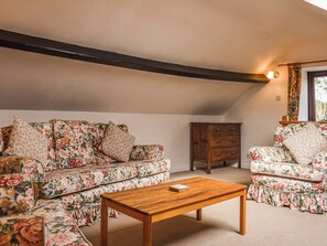 Living area | Gowland Farm- Swallow’s Folly - Gowland Farm, Cloughton, near Harwood Dale