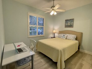 Guest bedroom with work space - queen bed