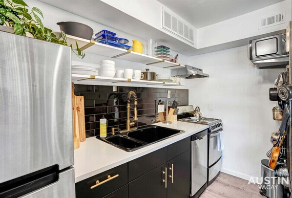 Fully equipped kitchen with all the essentials plus dishwasher