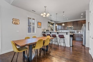 Serve your delicious meals easily at the lovely dining table
