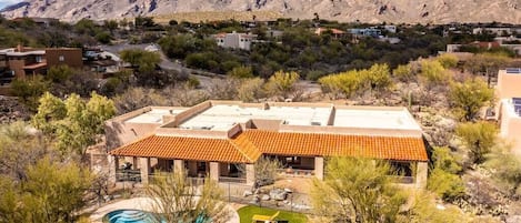 Nestled in the beautiful Catalina Foothills