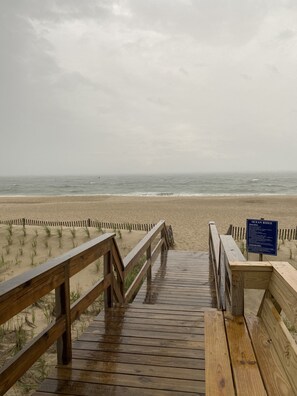 Beach Access, Ocean Ridge East