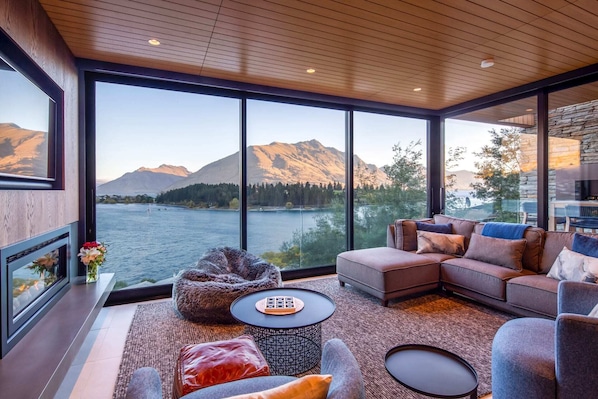 A beautiful living area with stunning mountain views