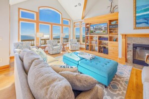 Surf or Sound Realty - 1005 - Time and Tide - Great Room -3