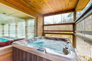 Indoor spa tub