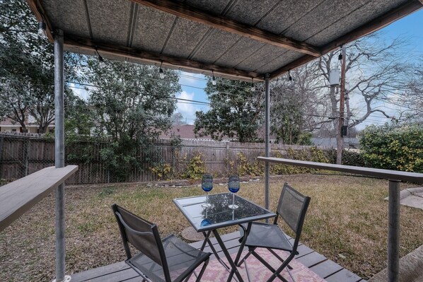 Outdoor dining