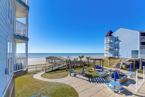 Ocean Views & Beach Access