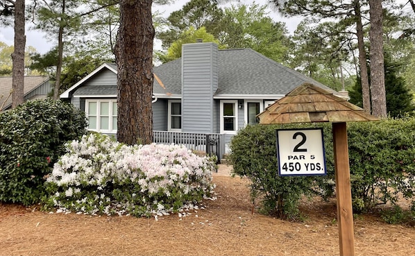 Premiere location on 2nd tee of Pinehurst #5 and an easy walk to the resort. 