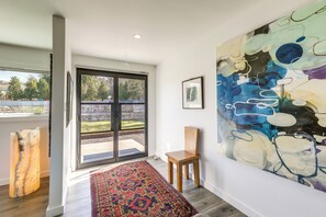 Entrance | Step-Free Access