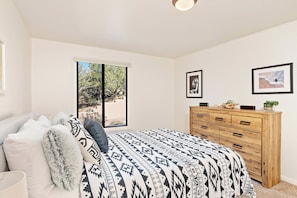 Primary Bedroom with 1 Queen Bed