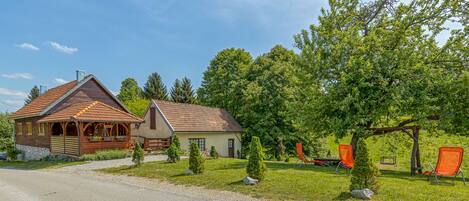 Holiday home front & entrance