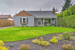 Cottage Exterior | Driveway Parking (2 Vehicles)