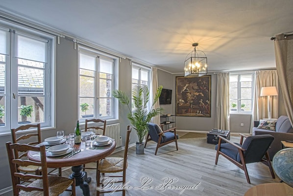 Duplex Le Perroquet - Living room, Sitting area, Dining area
