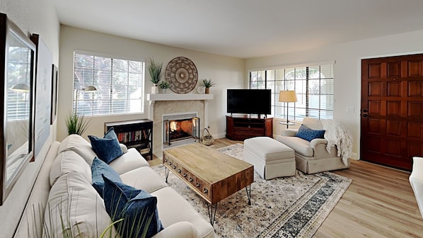 Living Room with TV and Fireplace