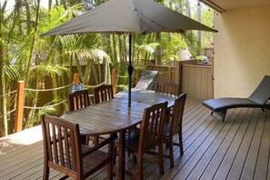 Patio | Outdoor Dining Area