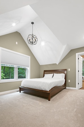 Master Bedroom- King Bed