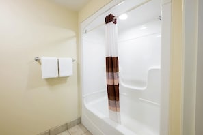 Bathroom with a tub/shower combination