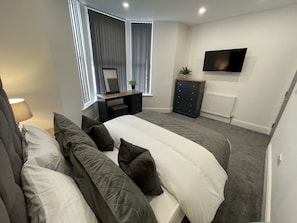delux suite 1