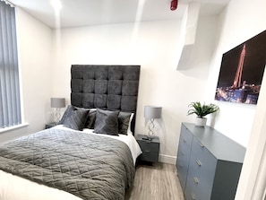 bedroom suite 5