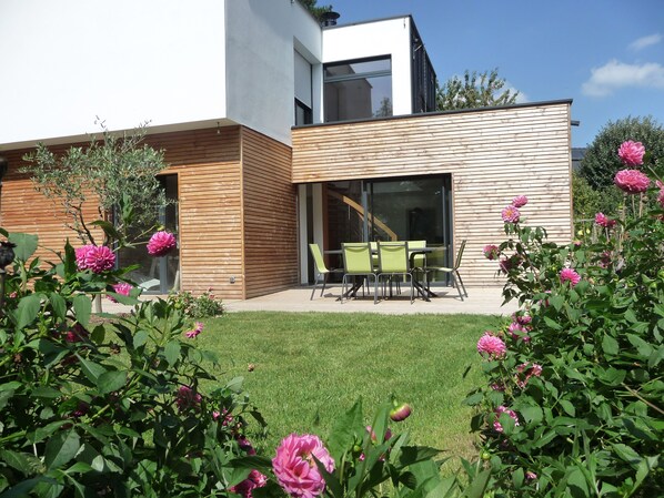 Terrasse et jardin