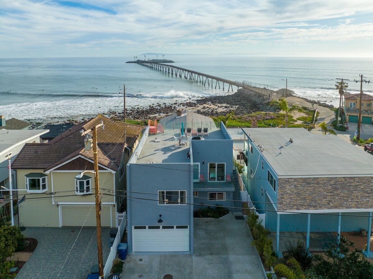 Penthouse Surfside Oasis in Mussel Shoals!