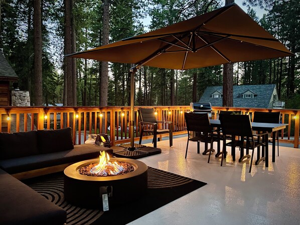 Deck with fire pit and BBQ grill