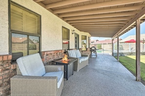 Shared Patio | Grill