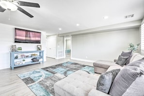 Living Room | Central A/C