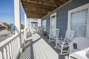 Lower Level Front Porch