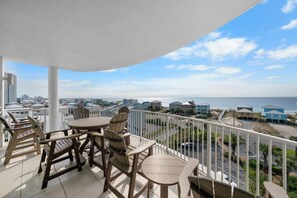 4 MUST602 GULF FACING BALC