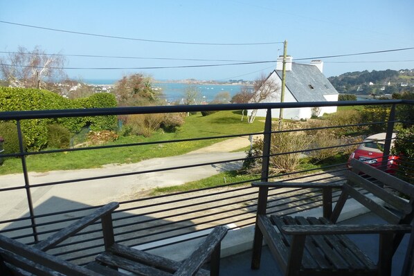 Vue de la maison de vacances [été]