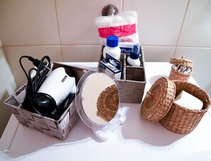 Équipements de salle de bain