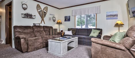 Spacious living room to gather with family and friends