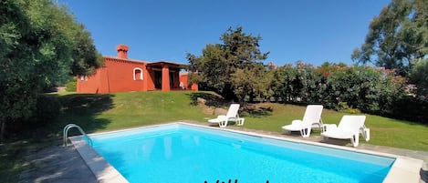 Villa Luna con giardino e piscina ad uso esclusivo