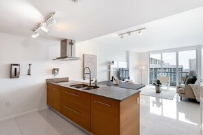 Spacious living room!