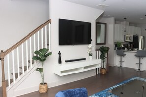 Family and Living room ⭐️